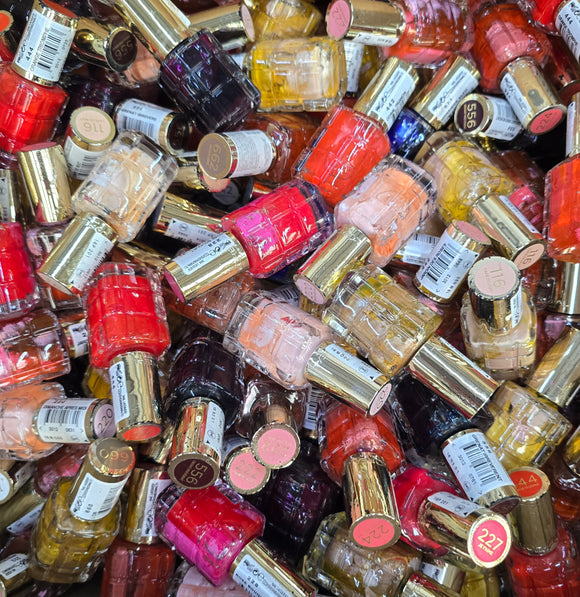 L'Oreal Paris Color Riche Nail Polish Assorted *See Description*